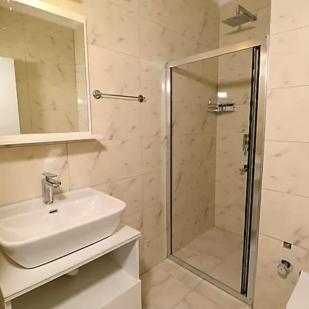 Almircan Hotel 4*