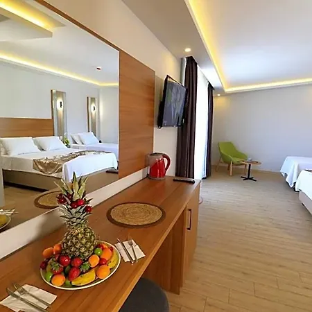 Almircan 4*