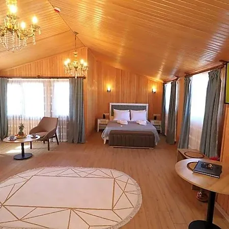 Almircan Hotel